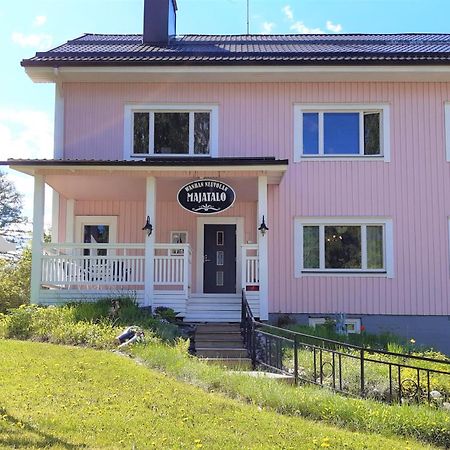 Wanha Neuvola Guesthouse ピエクサマキ エクステリア 写真