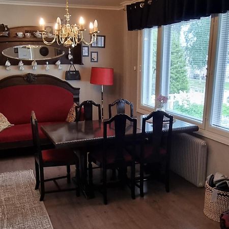 Wanha Neuvola Guesthouse ピエクサマキ エクステリア 写真