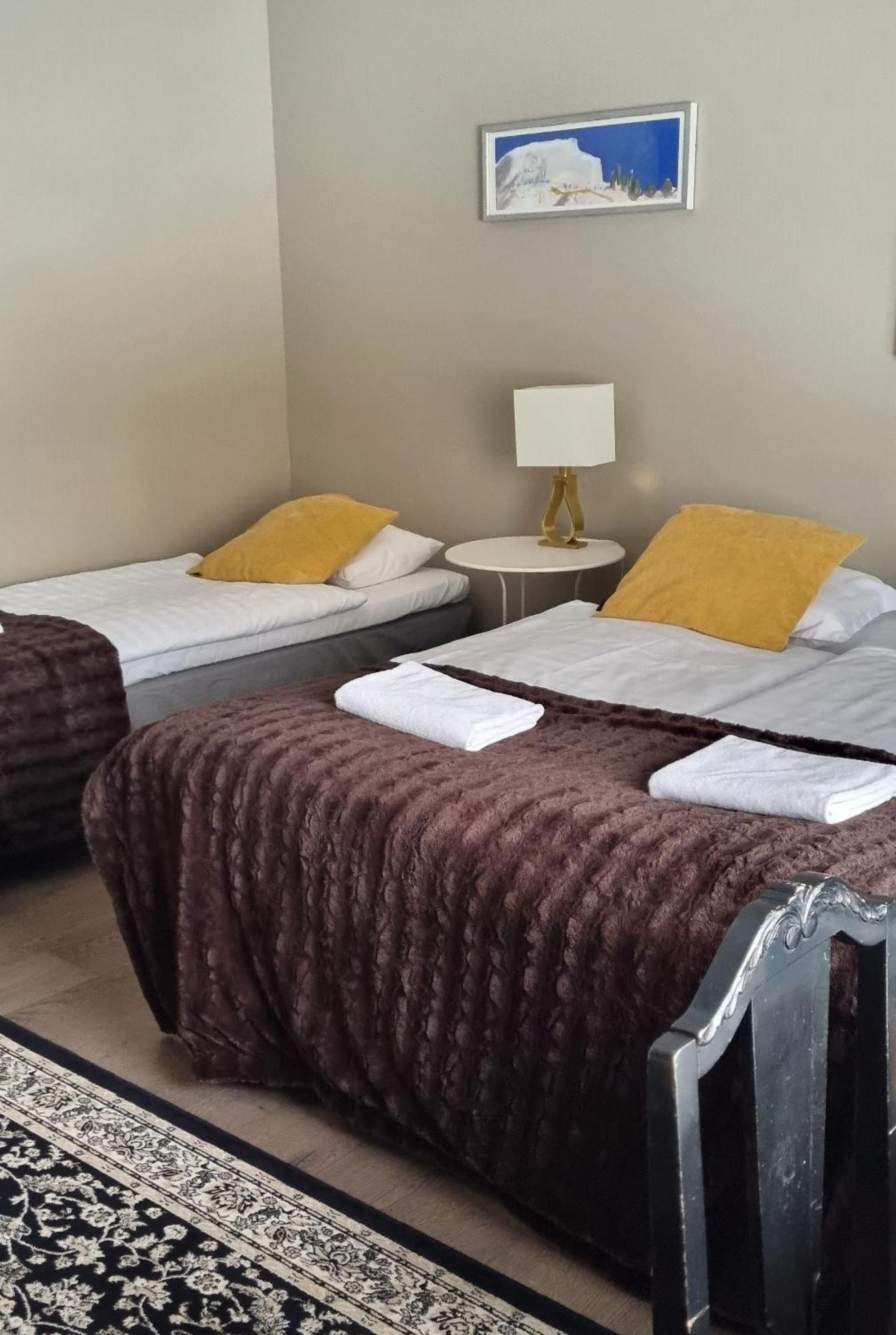Wanha Neuvola Guesthouse ピエクサマキ エクステリア 写真